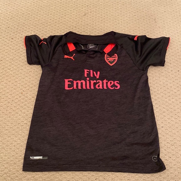 Youth Arsenal (Özil) Jersey - Picture 1 of 4